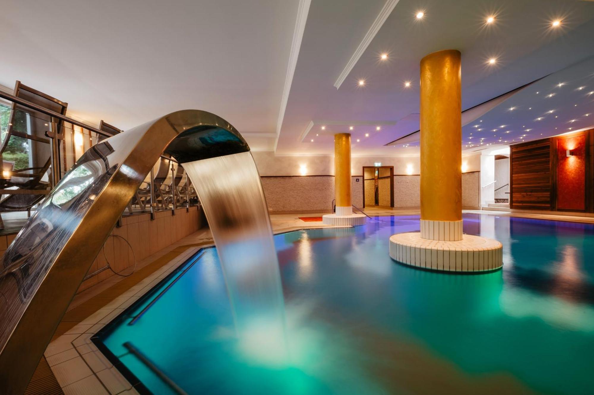 Churfuerstenhof Wellnesshotel バート・ビルンバッハ エクステリア 写真