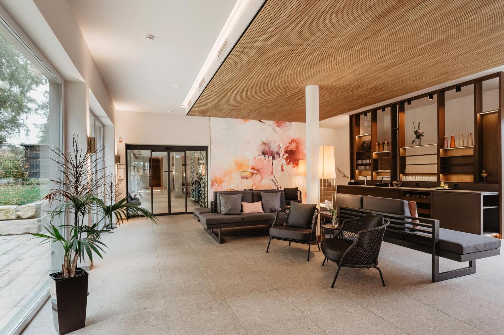 Churfuerstenhof Wellnesshotel バート・ビルンバッハ エクステリア 写真