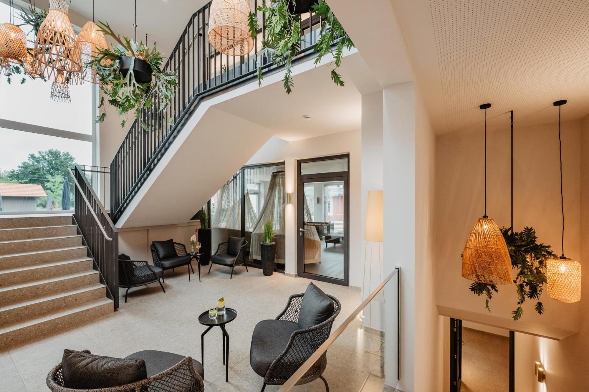 Churfuerstenhof Wellnesshotel バート・ビルンバッハ エクステリア 写真