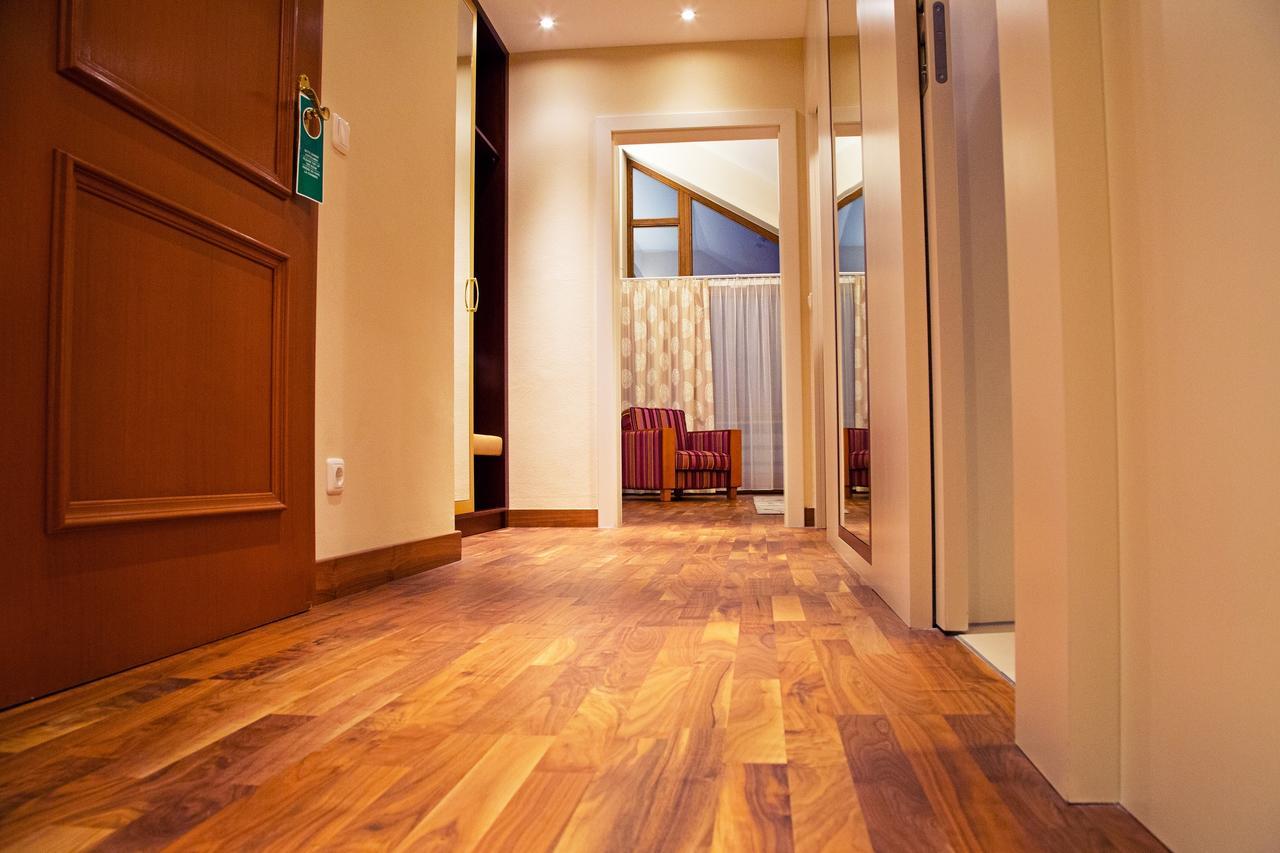 Churfuerstenhof Wellnesshotel バート・ビルンバッハ エクステリア 写真