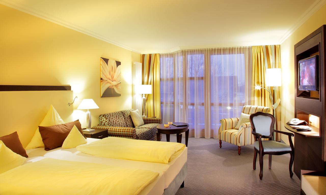 Churfuerstenhof Wellnesshotel バート・ビルンバッハ エクステリア 写真