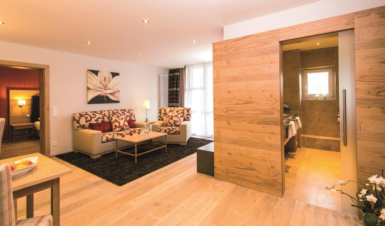 Churfuerstenhof Wellnesshotel バート・ビルンバッハ エクステリア 写真